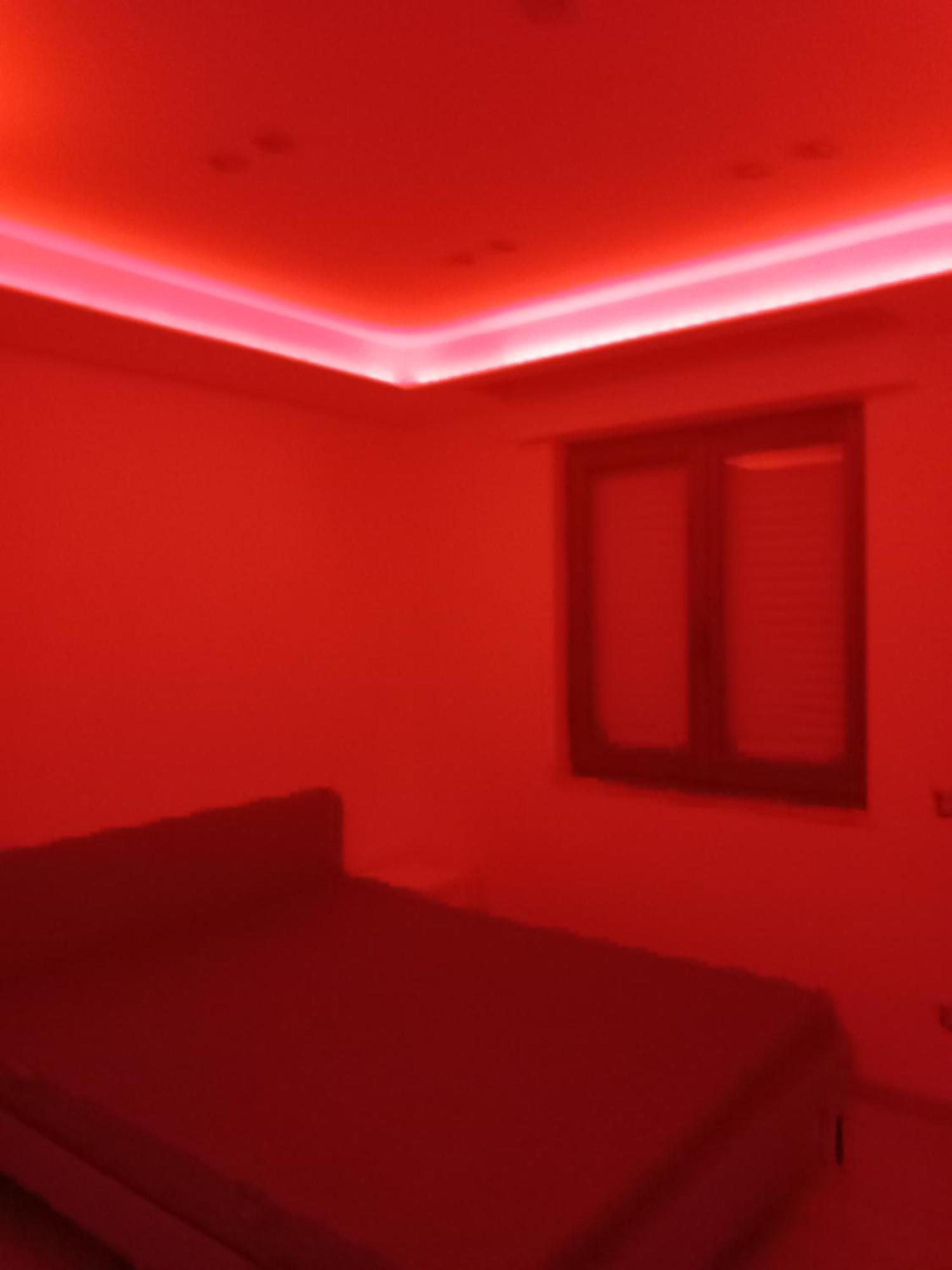 Chromotherapy Flat Monserrato Exteriér fotografie